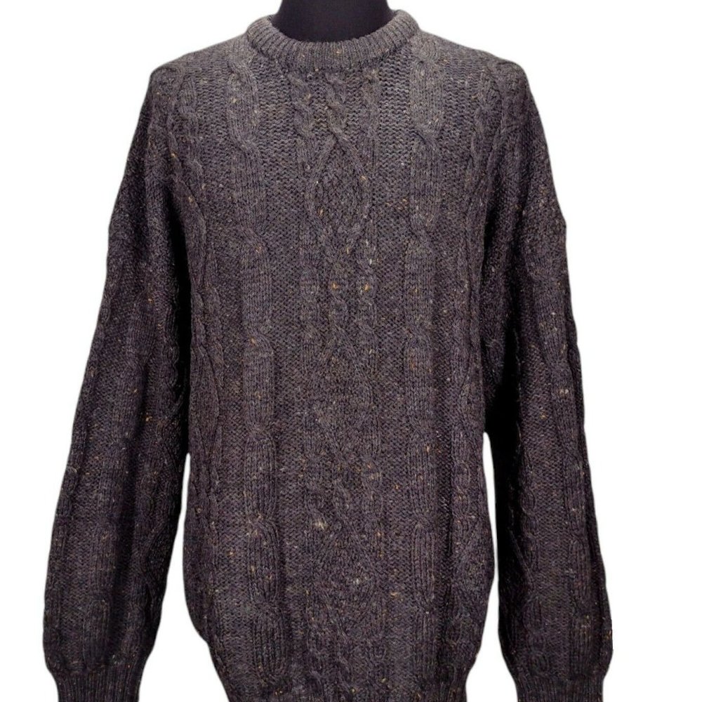 Fisherman Out of Ireland Men's 100% Wool Cable-Knit Crewneck Sweater